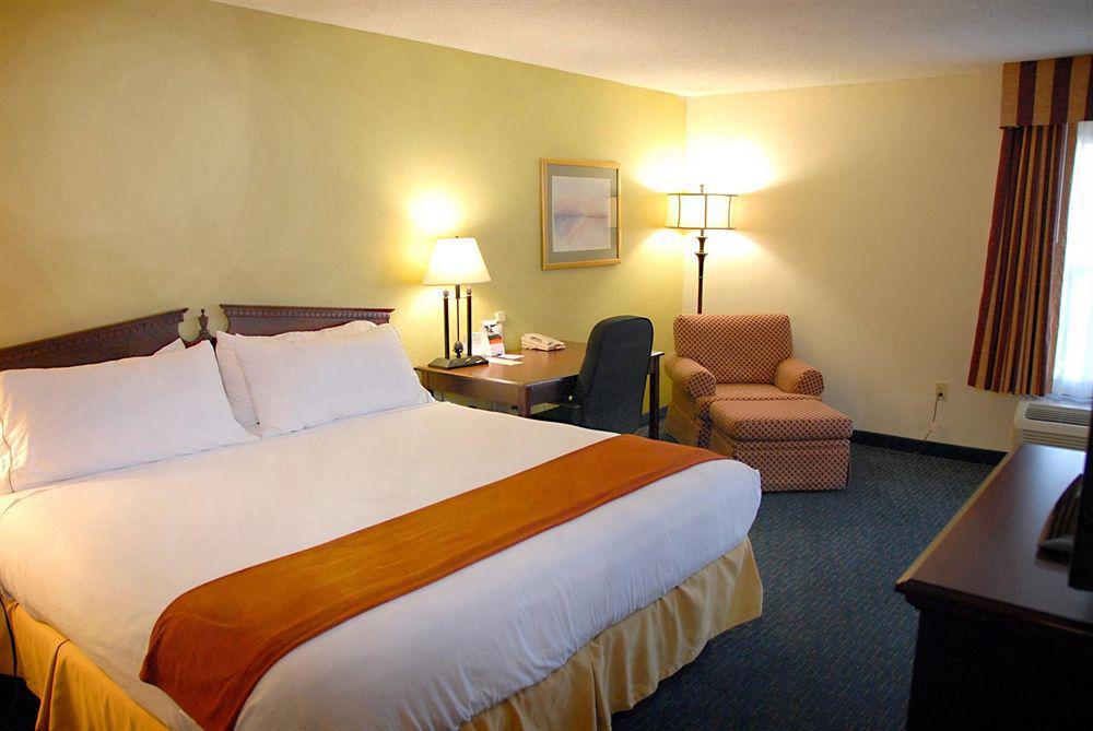 La Quinta By Wyndham Jonesboro Hotel Exterior foto